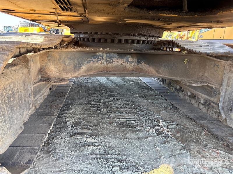 CAT 336E L Tracked Excavator Kāpurķēžu ekskavatori