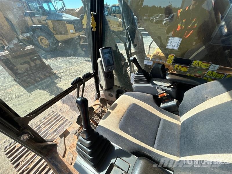 CAT 336F L Tracked Excavator Roomikekskavaatorid