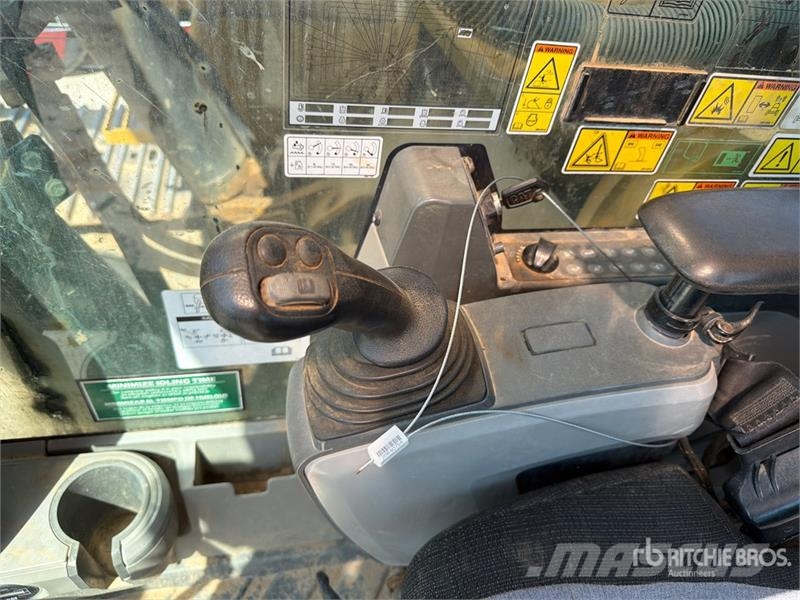 CAT 336F L Tracked Excavator Bagri goseničarji