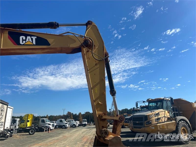 CAT 336F L Tracked Excavator Roomikekskavaatorid