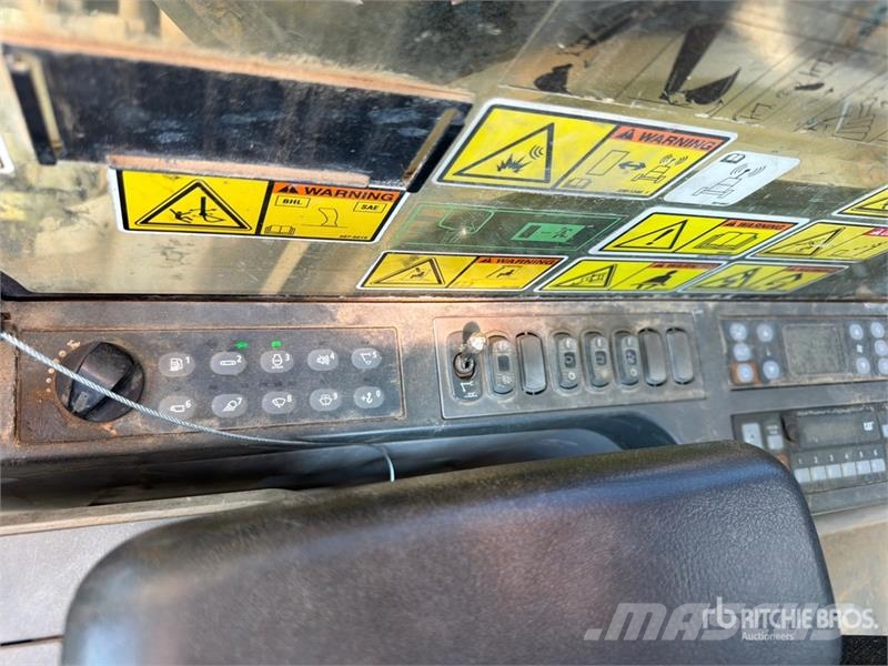 CAT 336F L Tracked Excavator Bagri goseničarji