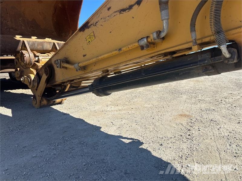 CAT 336F L Tracked Excavator Roomikekskavaatorid