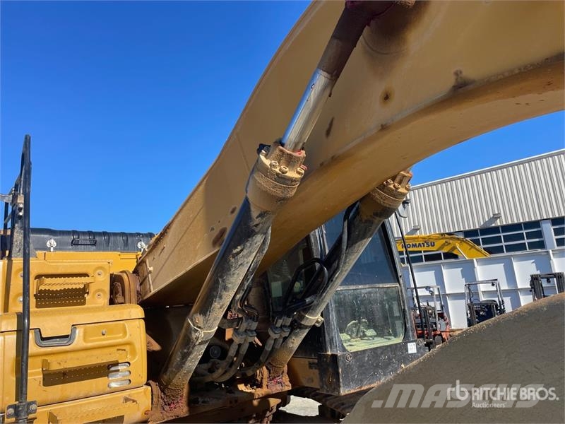 CAT 336F L Tracked Excavator Гусеничні екскаватори