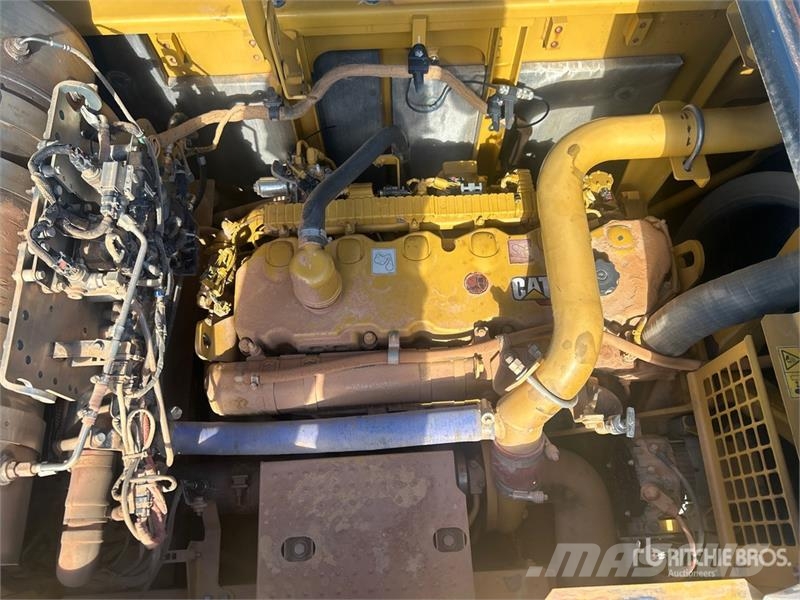 CAT 336F L Tracked Excavator Roomikekskavaatorid