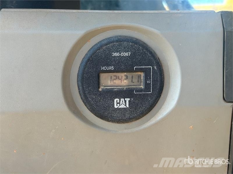 CAT 336F L Tracked Excavator Roomikekskavaatorid