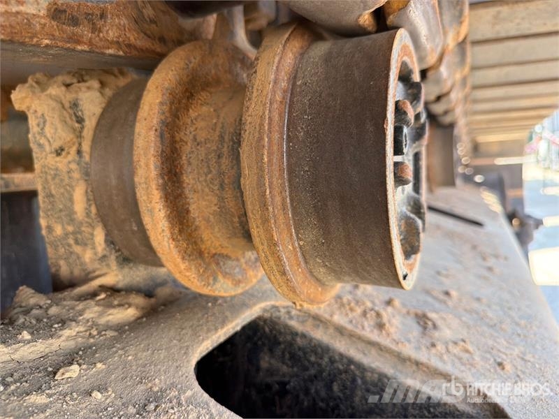 CAT 336F L Tracked Excavator Bagri goseničarji