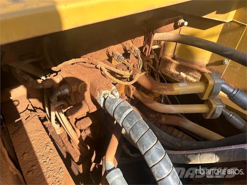 CAT 336F L Tracked Excavator Roomikekskavaatorid