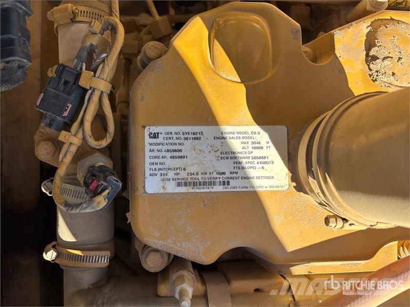 CAT 336F L Tracked Excavator Crawler excavators