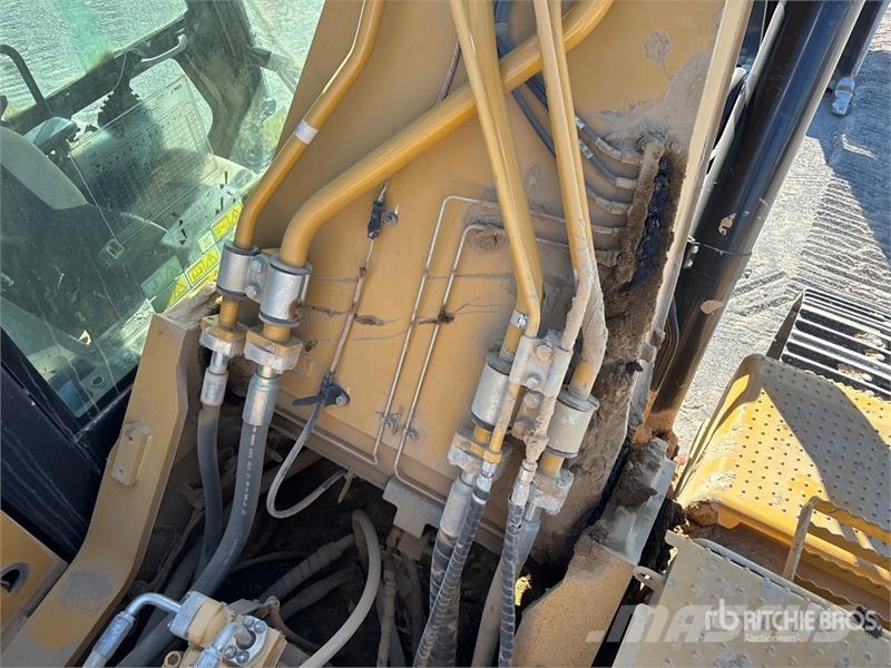 CAT 336F L Tracked Excavator Crawler excavators