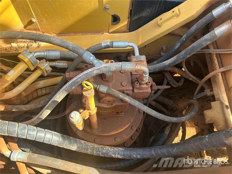 CAT 336F L Tracked Excavator Roomikekskavaatorid