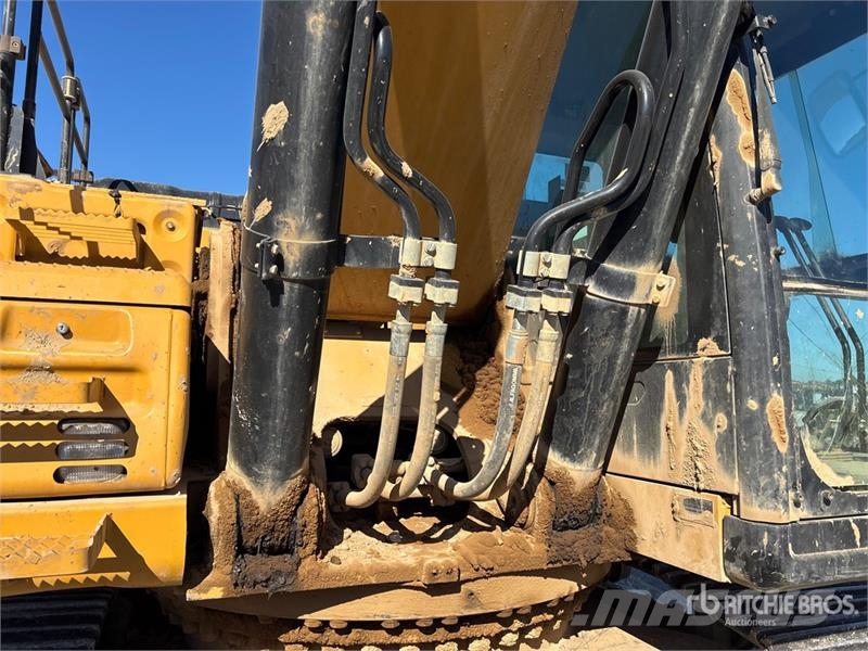 CAT 336F L Tracked Excavator Crawler excavators