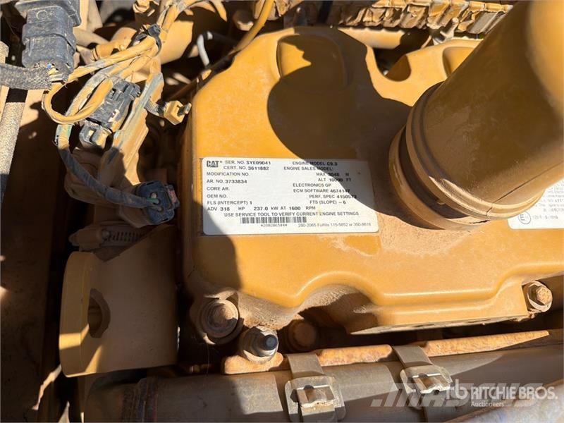 CAT 336F L Tracked Excavator Bagri goseničarji