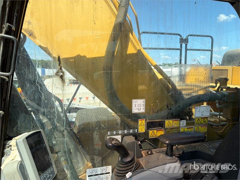 CAT 336F L Tracked Excavator Bagri goseničarji