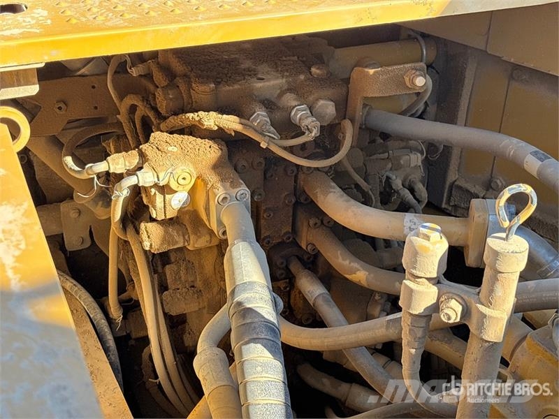 CAT 336F L Tracked Excavator Crawler excavators