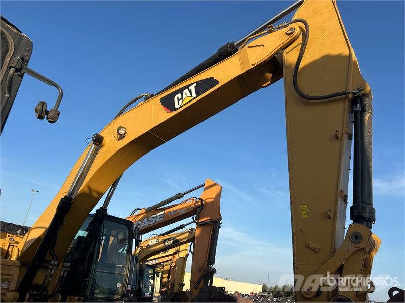 CAT 336FL Tracked Excavator Pásová rýpadla