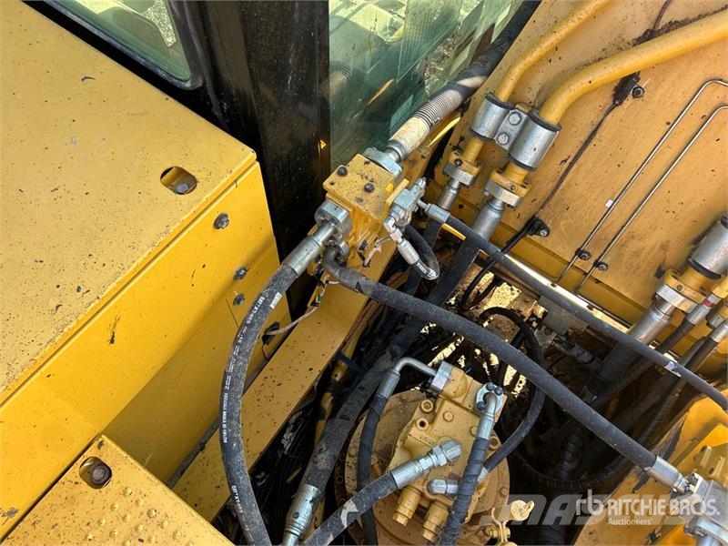 CAT 336FL Tracked Excavator Pásová rýpadla