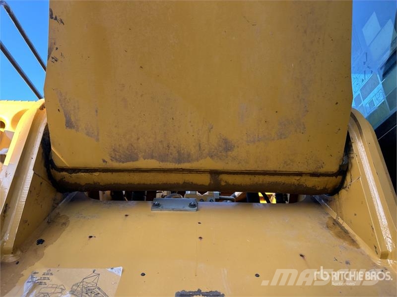 CAT 336FL Tracked Excavator Pásová rýpadla