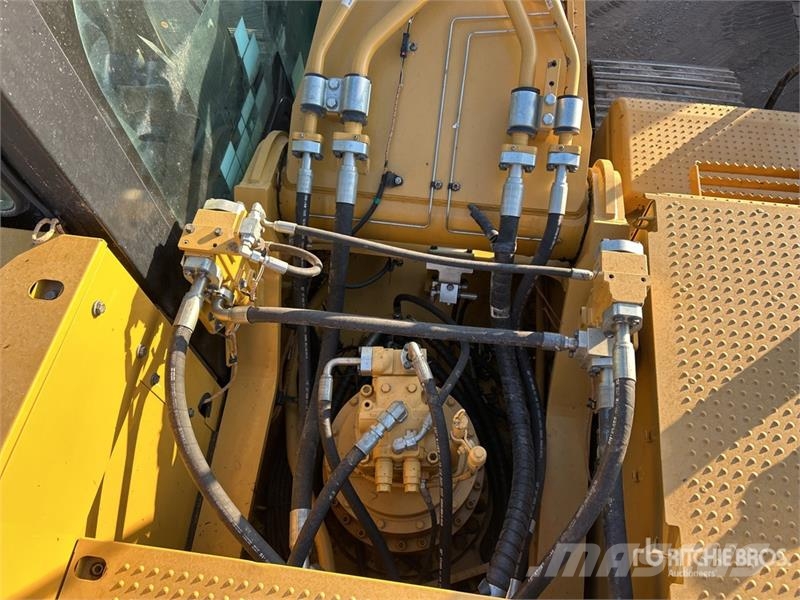 CAT 336FL Tracked Excavator Pásová rýpadla