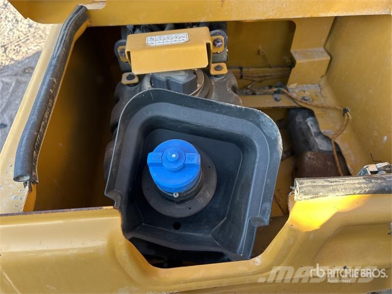 CAT 336FL Tracked Excavator Pásová rýpadla
