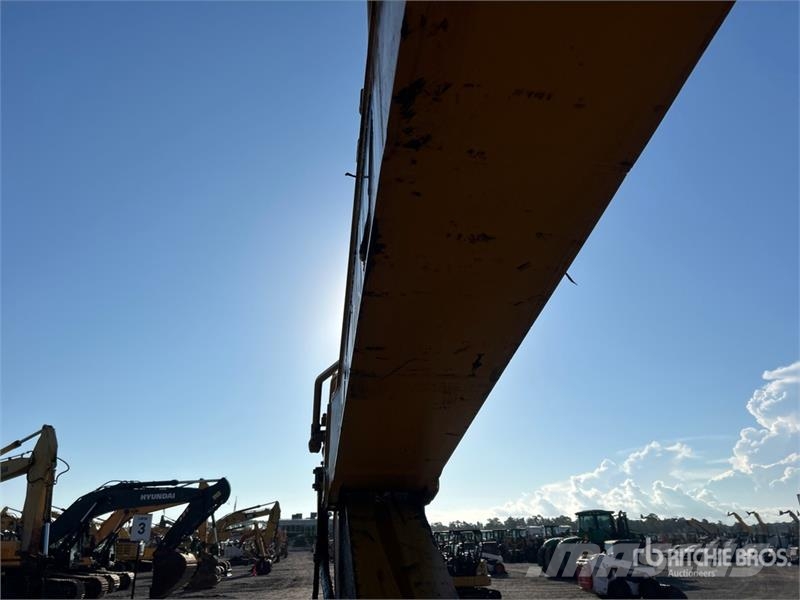 CAT 336FL Tracked Excavator Pásová rýpadla