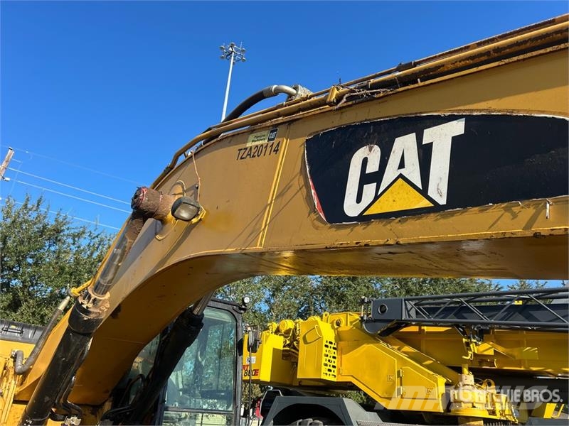 CAT 336FL Tracked Excavator Pásová rýpadla