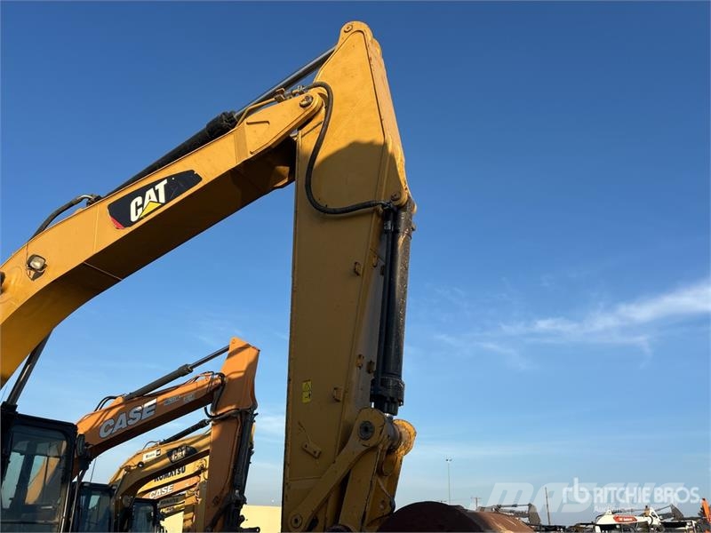 CAT 336FL Tracked Excavator Pásová rýpadla