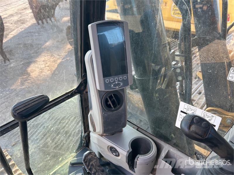 CAT 336FL Tracked Excavator Pásová rýpadla