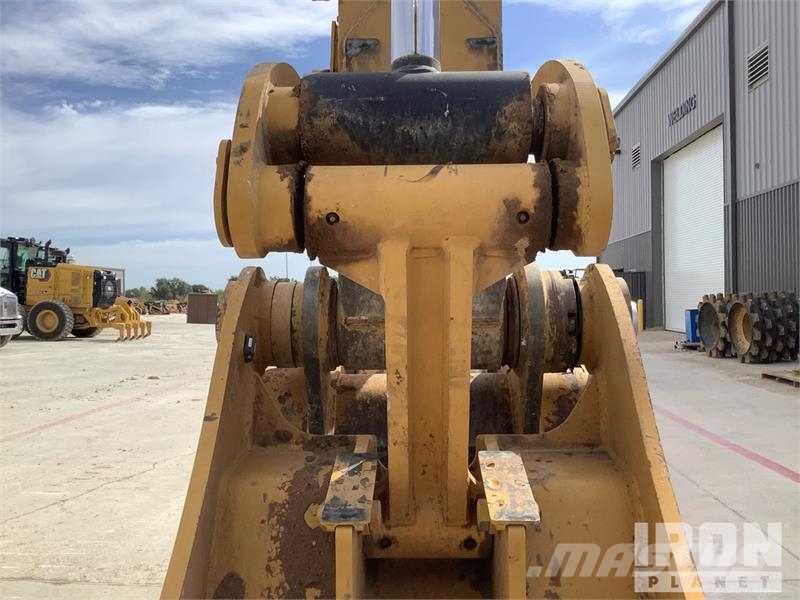 CAT 340 Tracked Excavator Kāpurķēžu ekskavatori