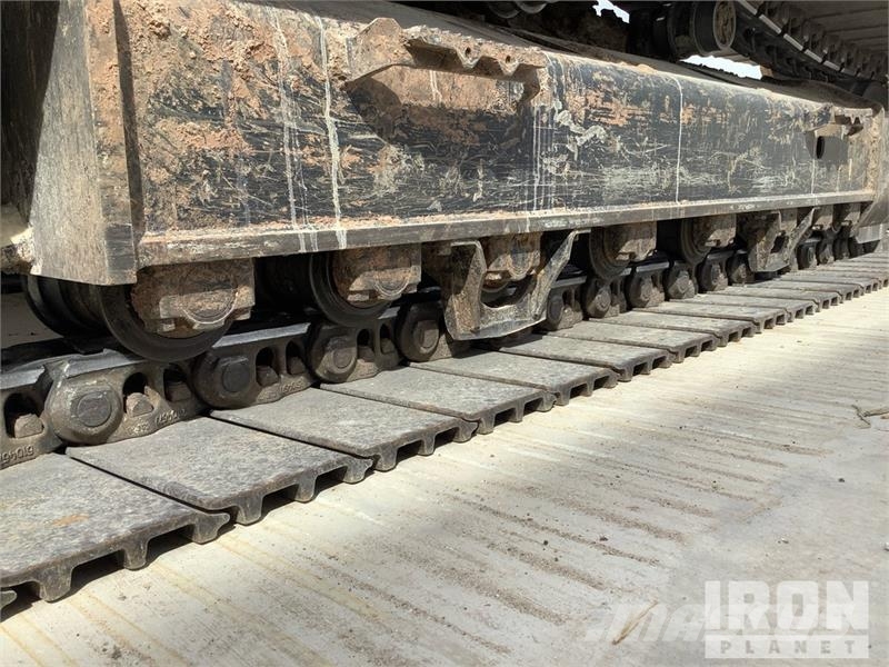CAT 340 Tracked Excavator Kāpurķēžu ekskavatori