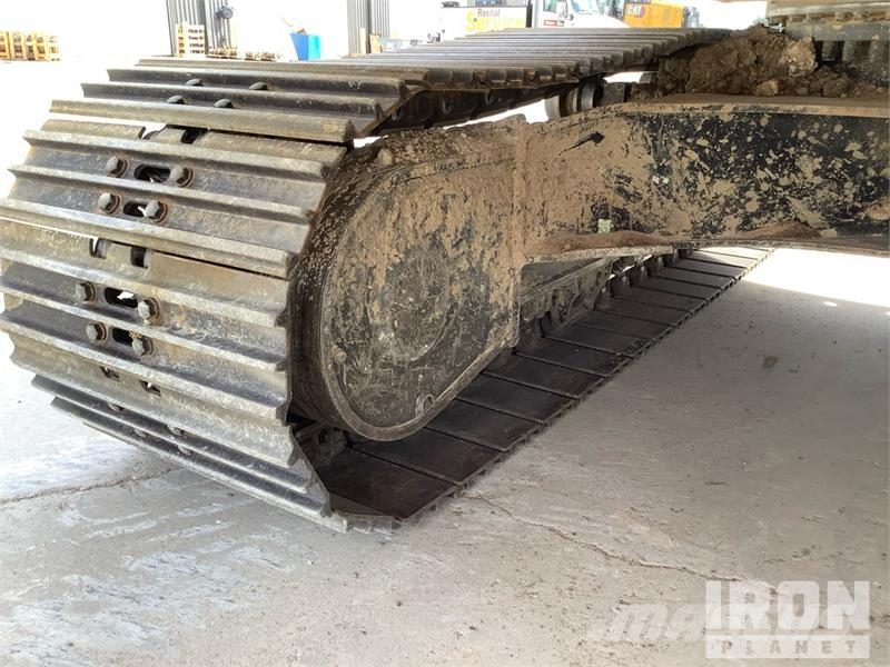 CAT 340 Tracked Excavator Kāpurķēžu ekskavatori