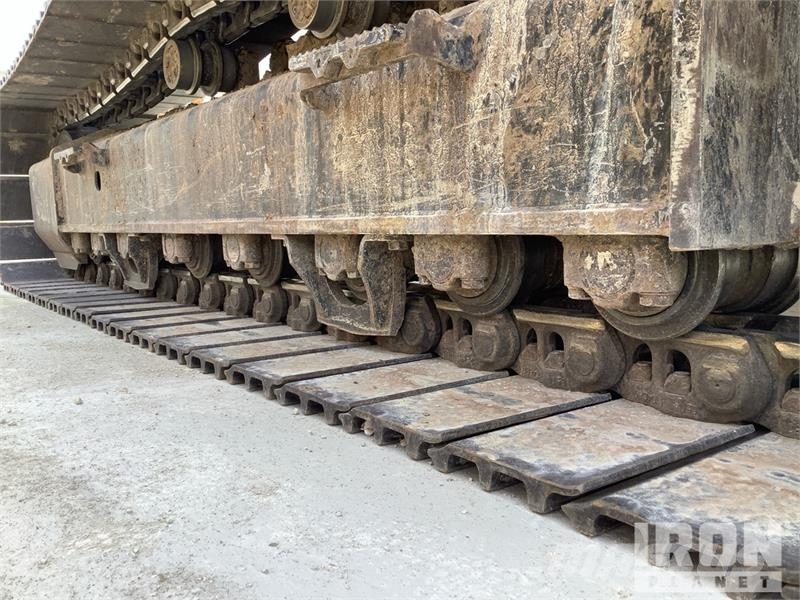 CAT 340 Tracked Excavator Kāpurķēžu ekskavatori