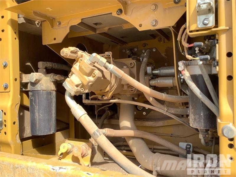 CAT 340 Tracked Excavator Kāpurķēžu ekskavatori