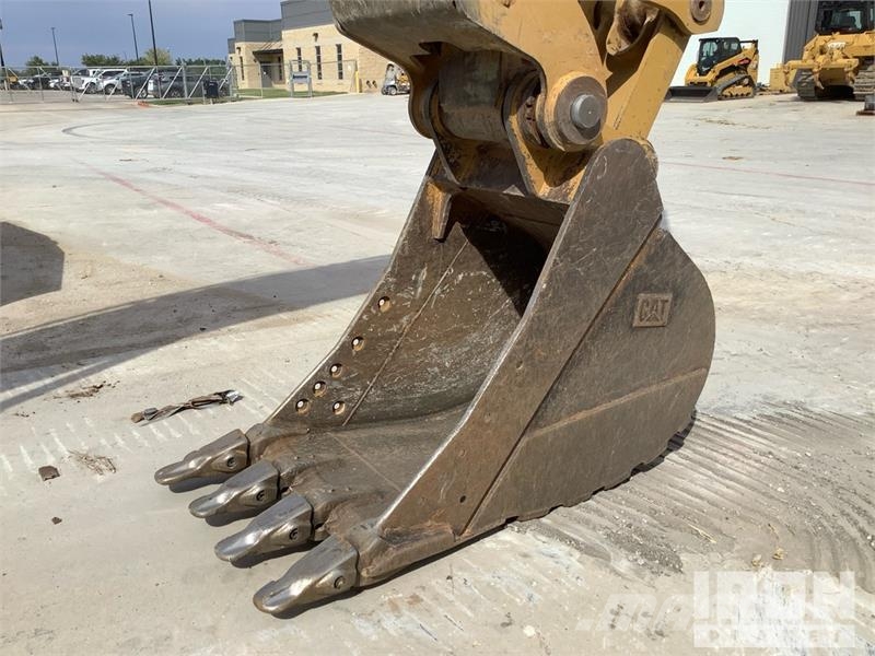 CAT 340 Tracked Excavator Kāpurķēžu ekskavatori