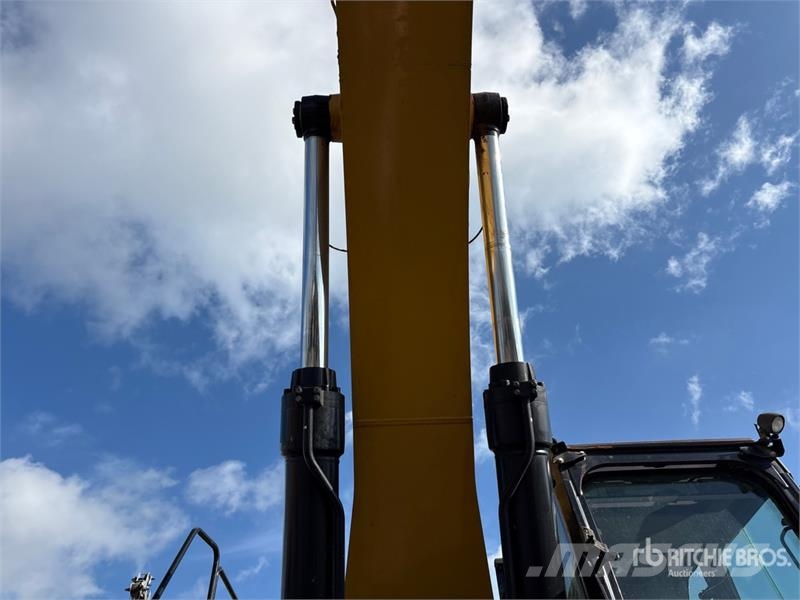 CAT 352FLRE Tracked Excavator Kāpurķēžu ekskavatori
