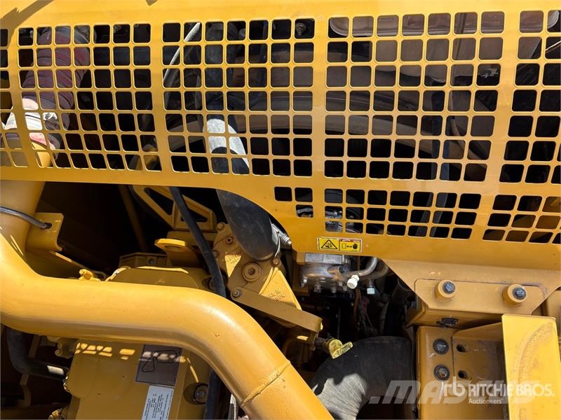 CAT 352FLRE Tracked Excavator Kāpurķēžu ekskavatori
