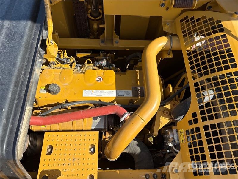 CAT 352FLRE Tracked Excavator Kāpurķēžu ekskavatori