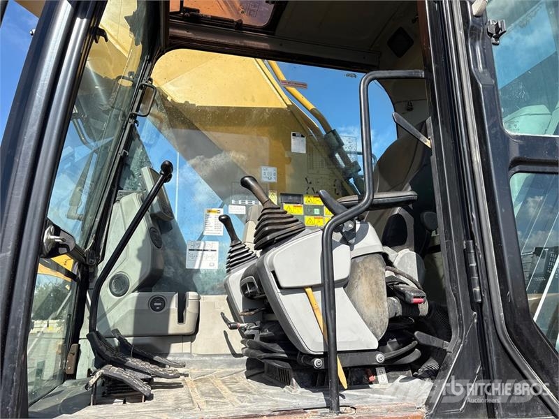 CAT 352FLRE Tracked Excavator Kāpurķēžu ekskavatori