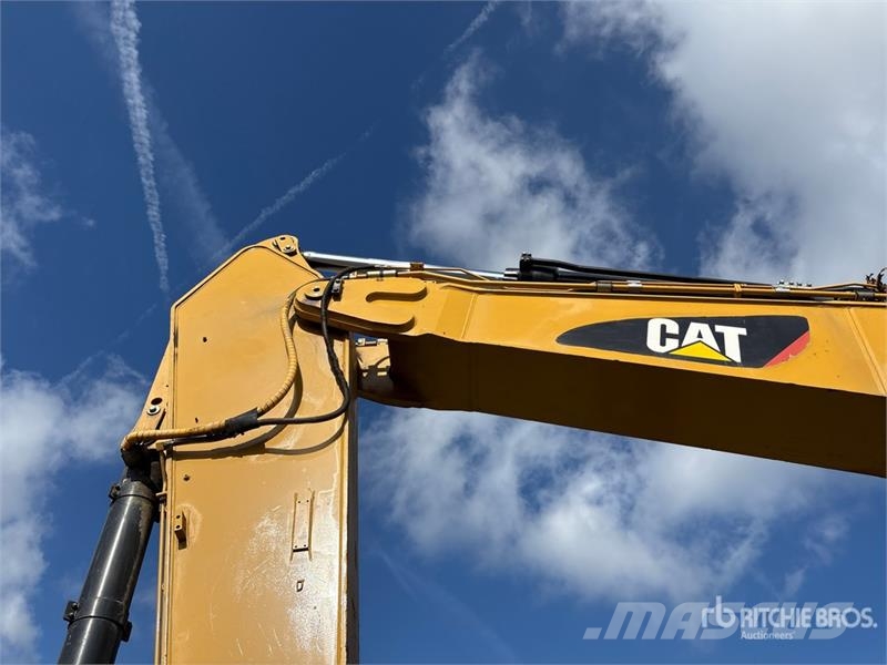 CAT 352FLRE Tracked Excavator Kāpurķēžu ekskavatori