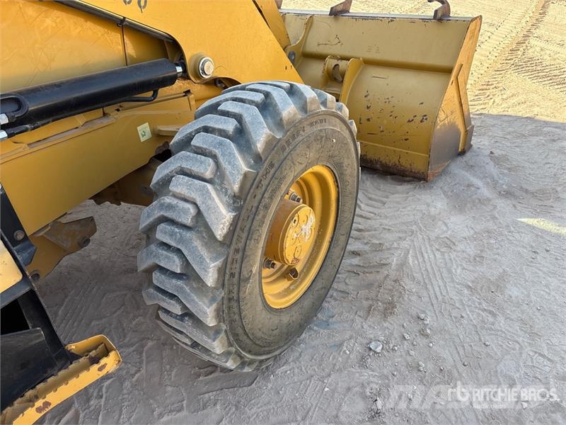 CAT 415F2 4x4 Backhoe Loader Ekskavaatorlaadurid