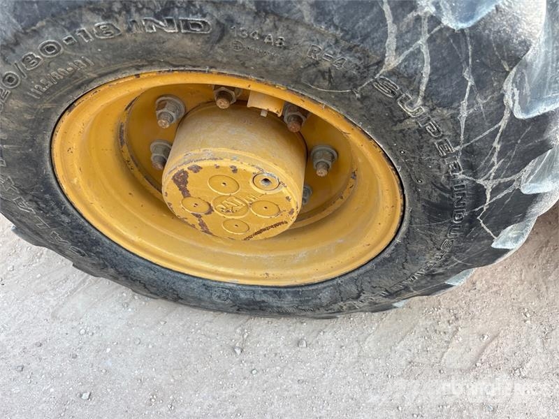 CAT 415F2 4x4 Backhoe Loader Ekskavaatorlaadurid
