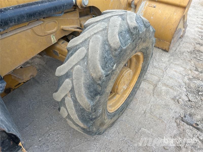 CAT 415F2IL 4x4 Landscape Loader Wheel loaders