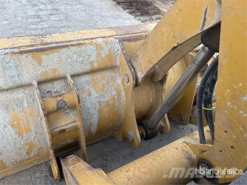 CAT 415F2IL 4x4 Landscape Loader Wheel loaders