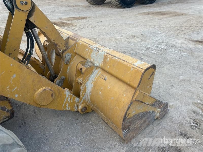 CAT 415F2IL 4x4 Landscape Loader Wheel loaders