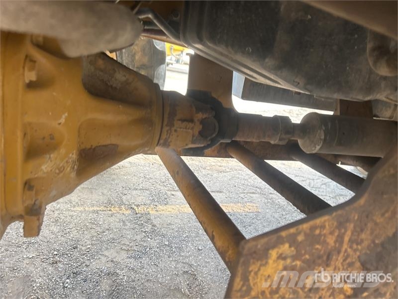 CAT 415F2IL 4x4 Landscape Loader Wheel loaders