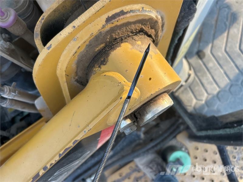 CAT 415F2IL 4x4 Landscape Loader Wheel loaders