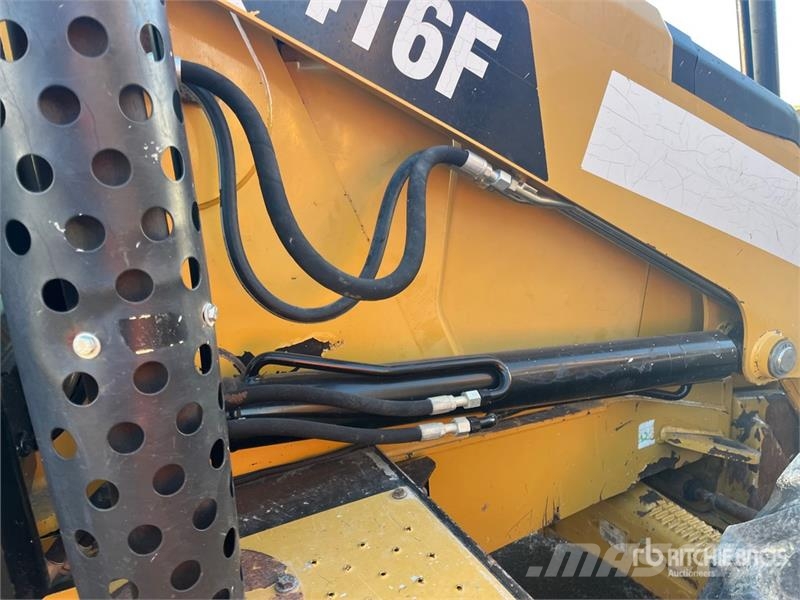 CAT 416F Rovokopači