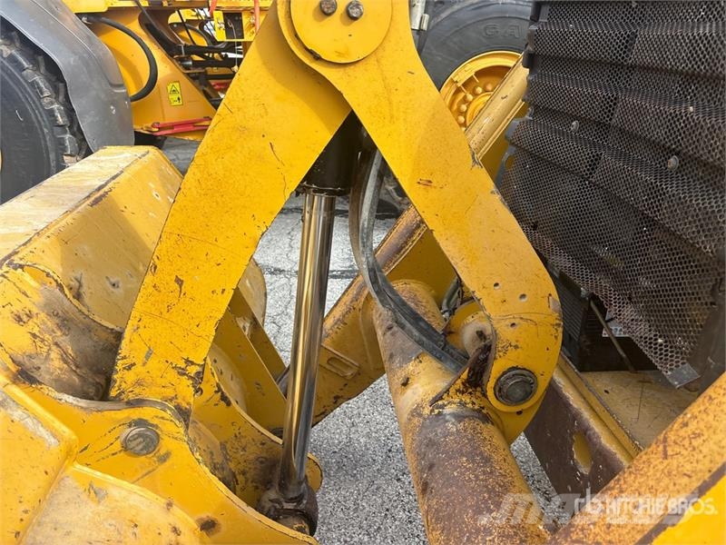 CAT 416F Rovokopači