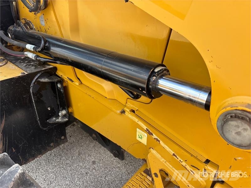 CAT 416F Rovokopači
