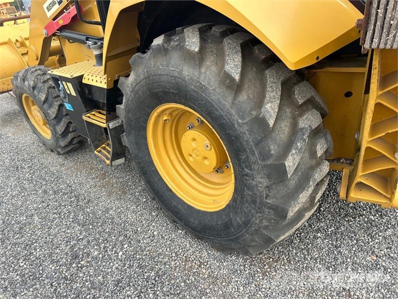 CAT 416F2 Kotrórakodók