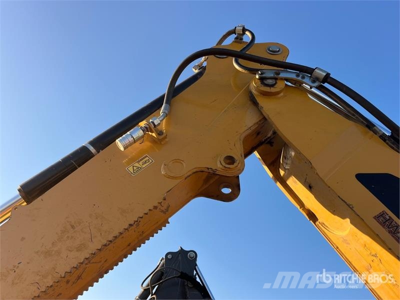 CAT 416F2 لوادر ذات جرافات عكسية